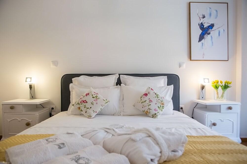 Unique Apartment In Glyfada Center Athena Bagian luar foto