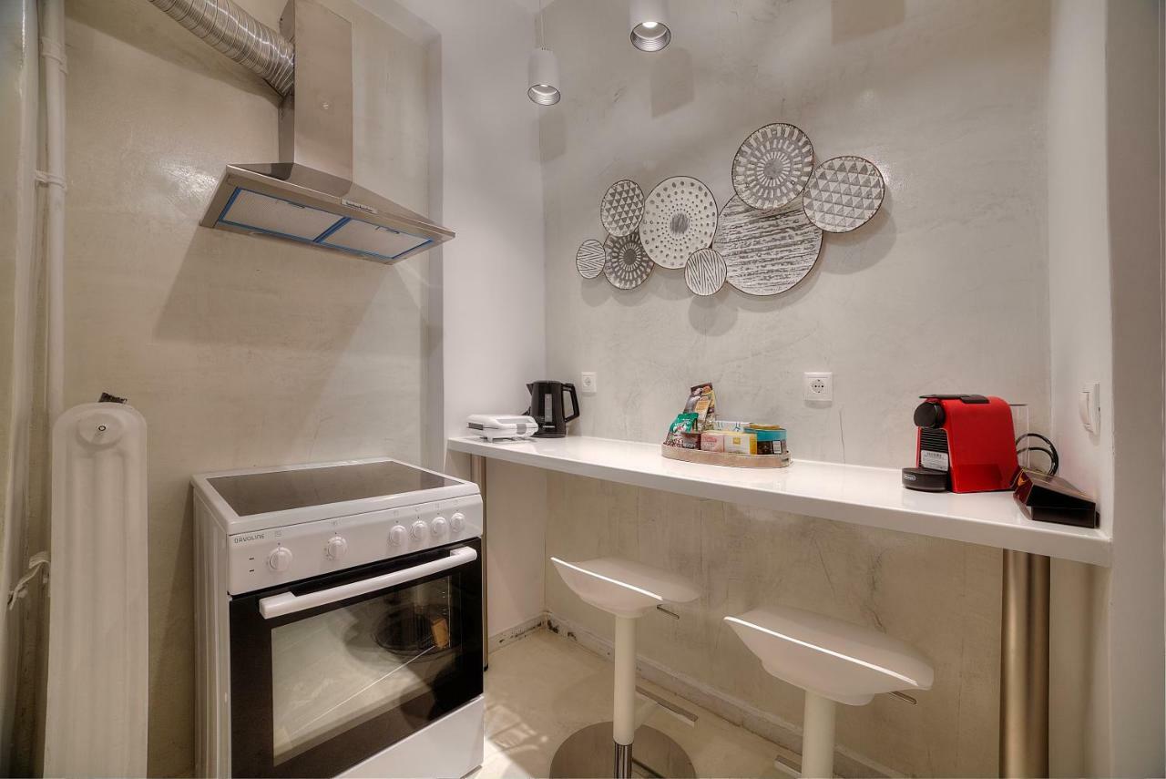 Unique Apartment In Glyfada Center Athena Bagian luar foto