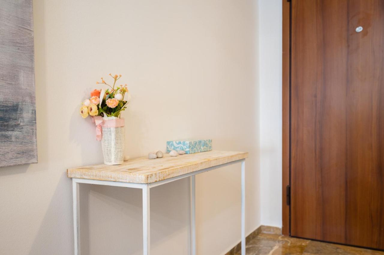 Unique Apartment In Glyfada Center Athena Bagian luar foto