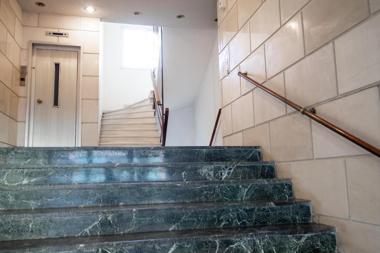 Unique Apartment In Glyfada Center Athena Bagian luar foto